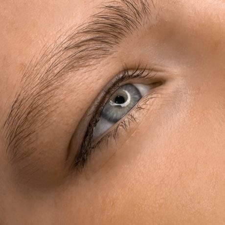 szempillatő sűrítés, sminktetoválás