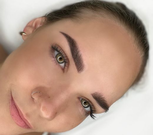 puderes_szemoldok_tetovalas